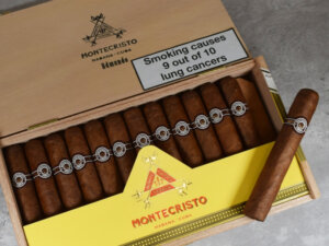 danh-gia-hinh-thuc-cua-xi-ga-Montecristo-Edmundo Đánh giá hình thức của Montecristo Edmundo